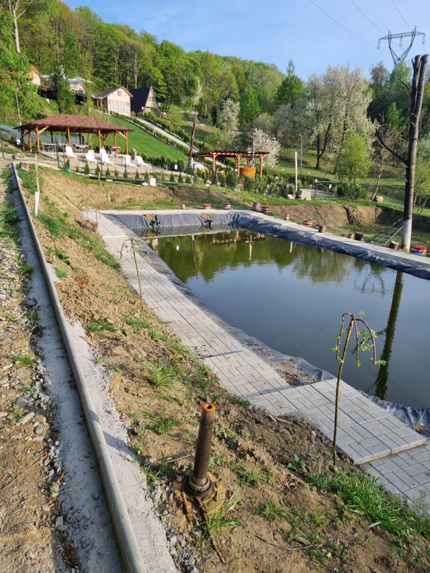 Apartament La Maria Si Ioana Curtea de Argeş Zewnętrze zdjęcie